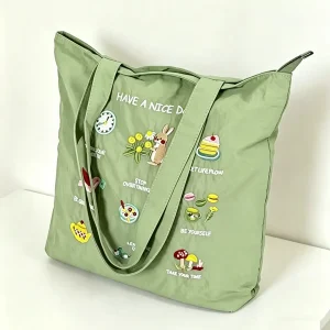 春日童趣刺繡淺草綠帆布托特包，兔子花朵大容量購物袋